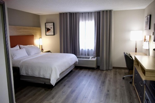 Candlewood Suites Harrisonburg image 14