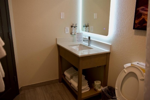 Candlewood Suites Harrisonburg image 16