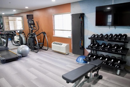 Candlewood Suites Harrisonburg image 17