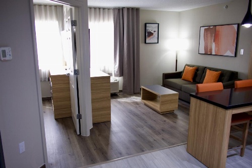 Candlewood Suites Harrisonburg image 3