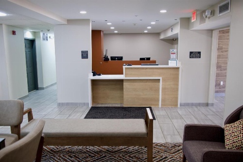 Candlewood Suites Harrisonburg image 5